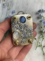Compact Mini Flower Press by Davy | Portable Botanical Keepsake Maker | Ideal Craft Tool for Flower Preservation