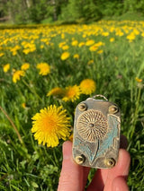 Compact Mini Flower Press by Davy | Portable Botanical Keepsake Maker | Ideal Craft Tool for Flower Preservation