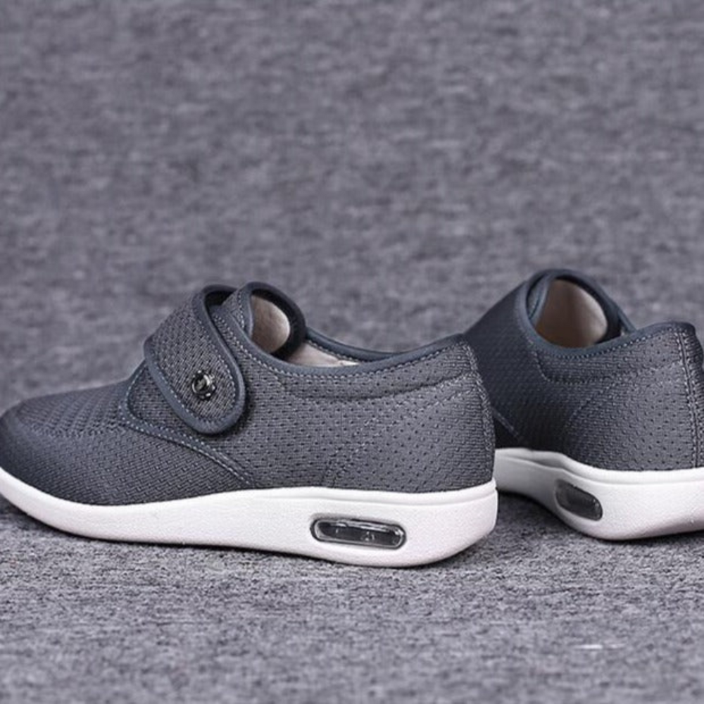 Diabetic Comfort Shoes with Adjustable Strap - Cushioned Support for All-Day Wear