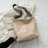 Davy Women's Boho Hobo Shoulder Bag with Stylish Strap - Trendy and Versatile Handbag for Everyday Use