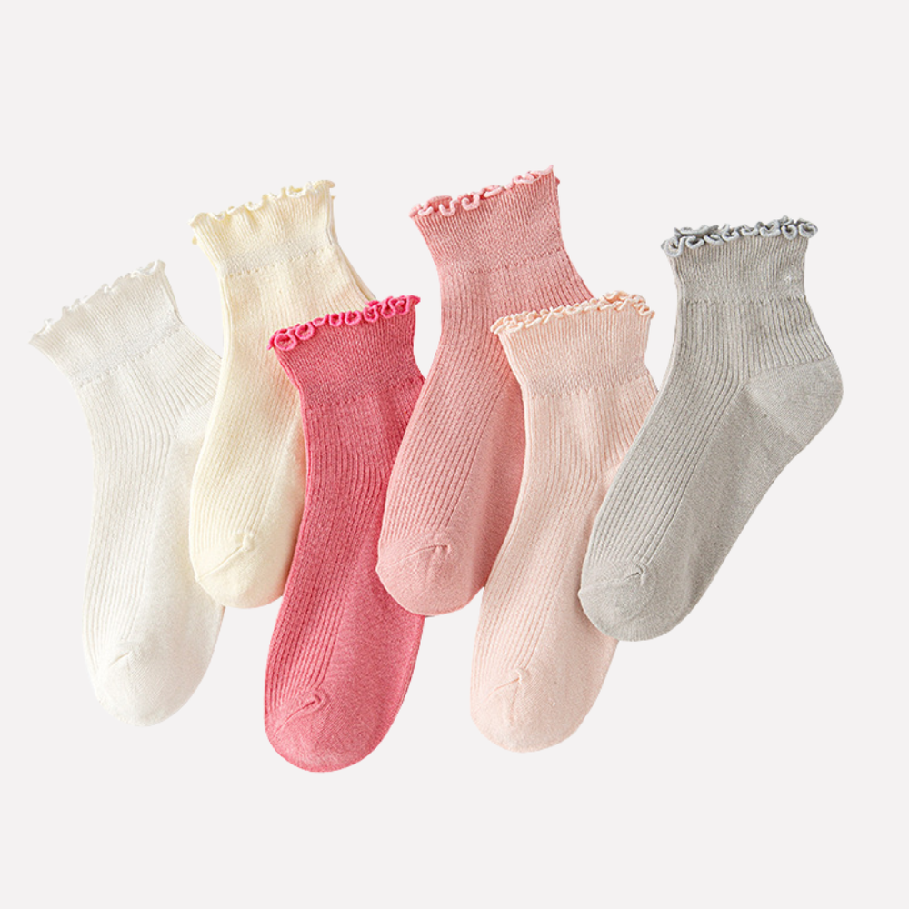 Davy Women's Ruffle Trim Ankle Socks - Stylish & Comfortable Fashion Footwear
