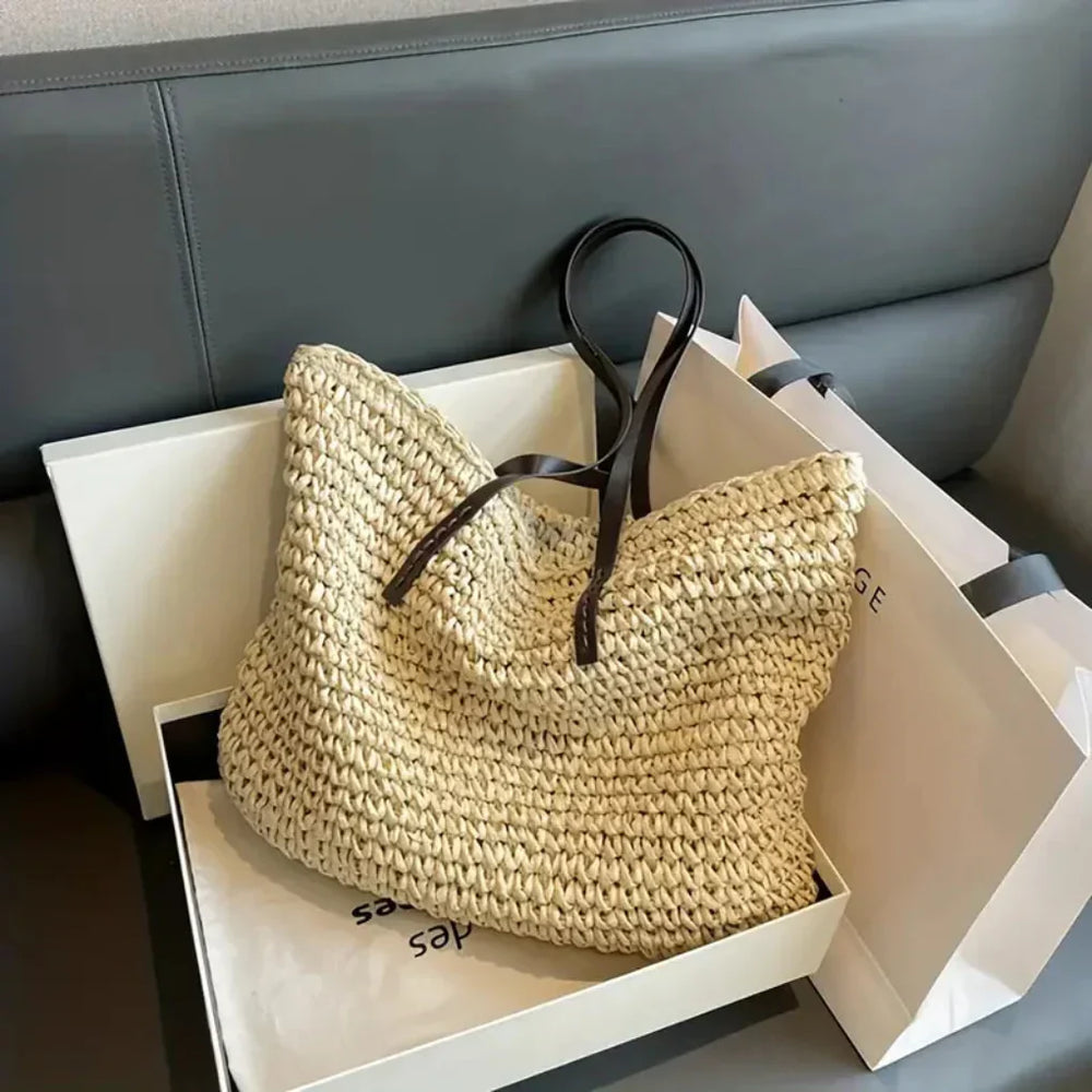 Stylish Davy Women's Oversized Woven Tote Bag - Perfect Carryall for Everyday Use