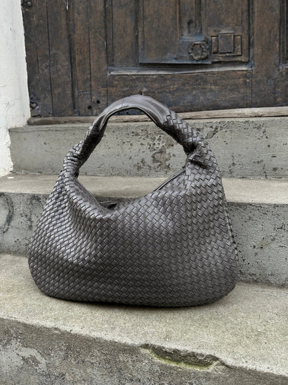 Davy Women's Stylish Woven Tote Bag - Spacious & Trendy Handbag for Everyday Use