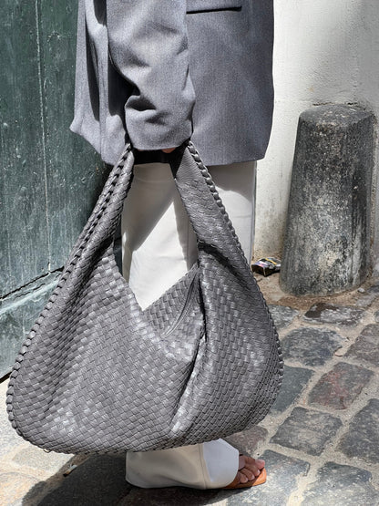 Davy Women's Stylish Woven Tote Bag - Spacious & Trendy Handbag for Everyday Use
