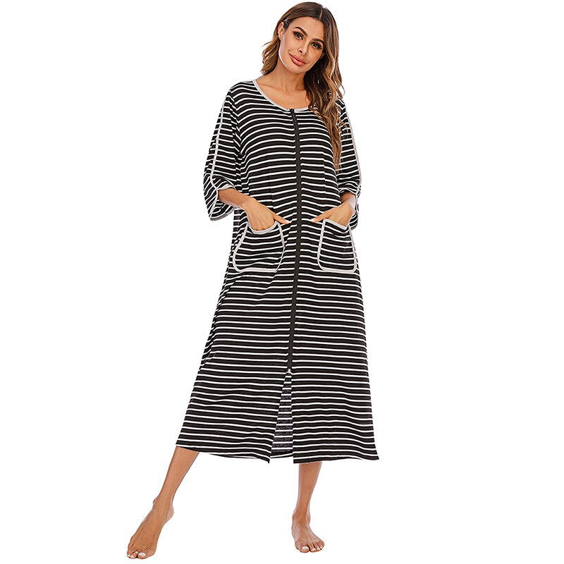 Cozy Women's Zip-Up Hooded Robe - Soft, Warm & Stylish Loungewear for Ultimate Comfort
