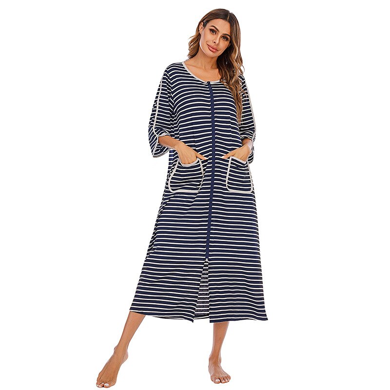 Cozy Women's Zip-Up Hooded Robe - Soft, Warm & Stylish Loungewear for Ultimate Comfort