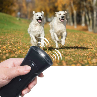 Ultrasonic Dog Bark Trainer – 15 m Range, 20-23 kHz & LED Light