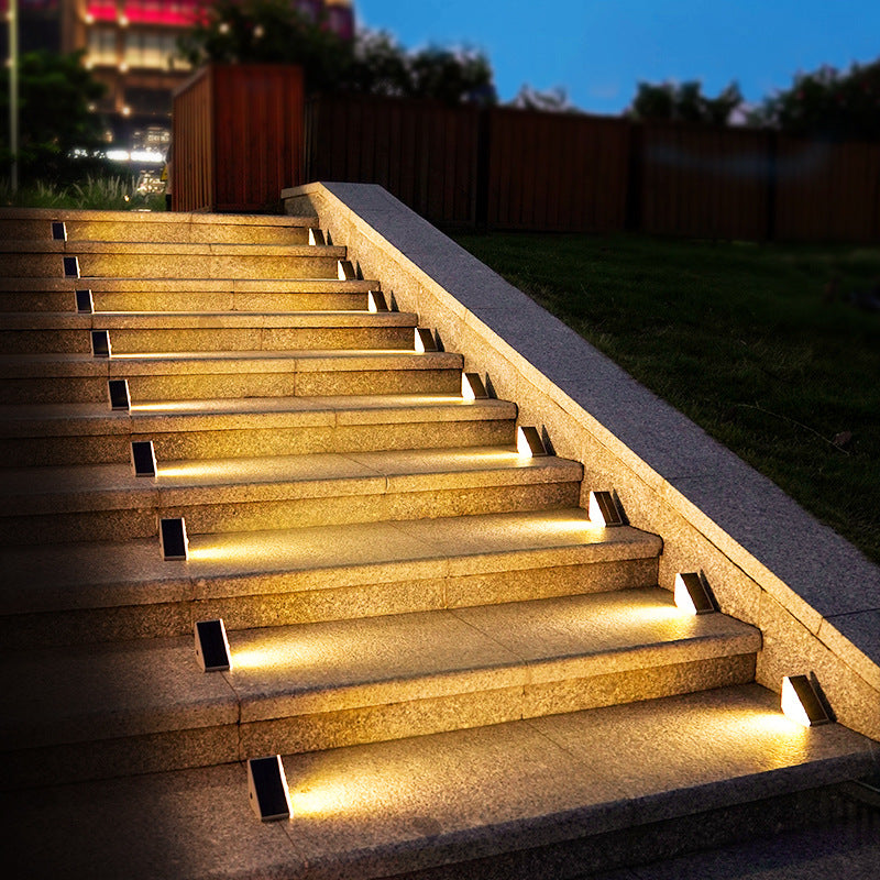 Optimized Product Title: "Solar Treppenleuchten für Außen – Warmweißes LED-Licht, 4er & 10er Set – Energiesparend & Wetterfest für Garten & Terrasse" 

This title includes relevant keywords and phrases that can help improve visibility on Google Shopping w