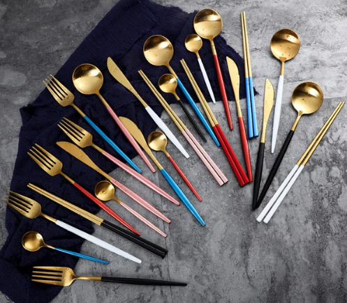 RoyalGlow cutlery set detail