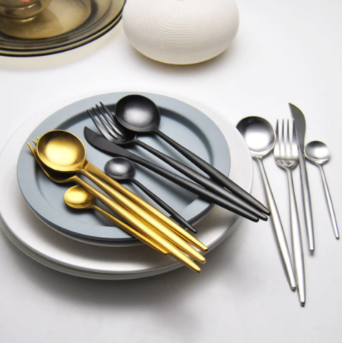 RoyalGlow cutlery set detail