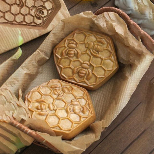 Hand-Carved Wooden Cookie Mold – Non-Stick, 20 Designs & 6–14cm