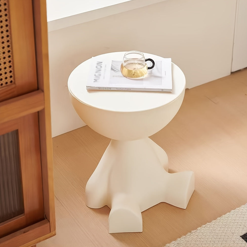 Bear-Shaped Side Table – Durable Plastic, Sculptural Design & Black or White