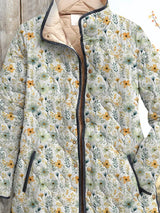 Optimized Product Title: "Damen Steppjacke mit Wunderschönem Blumenmuster – Modische Freizeitjacke für den Alltag" 

This title includes relevant keywords while maintaining clarity and appeal for potential customers.