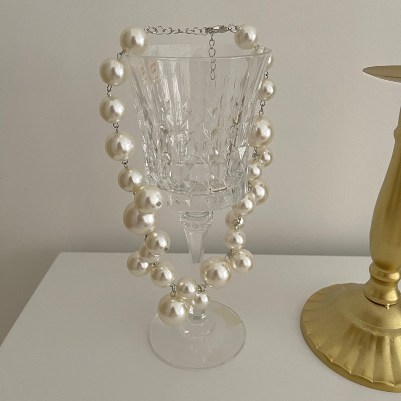 Elegant Pearl Necklace - Timeless Class & Beauty for Any Occasion