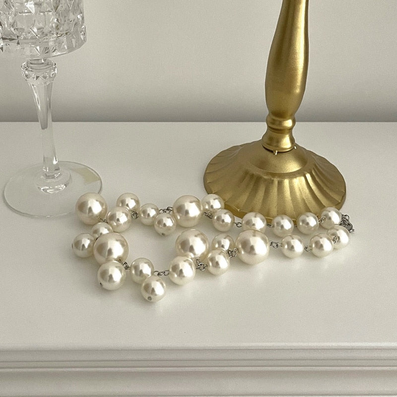 Elegant Pearl Necklace - Timeless Class & Beauty for Any Occasion