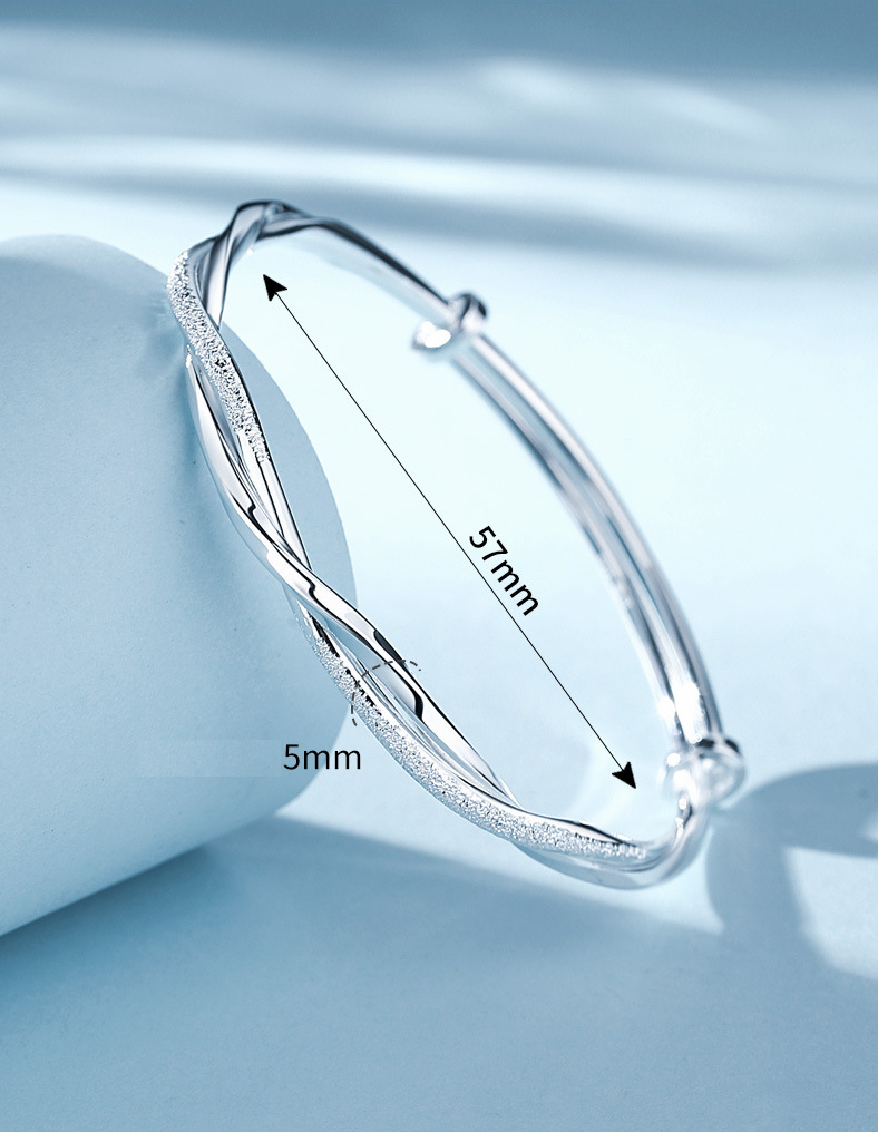 Elegant Silver Bracelet with Intricate Design | Stylish Jewelry for Any Occasion