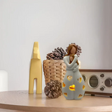 EternalBond Mother and Daughter Candle Holder - Heartwarming Embrace for Cherished Moments