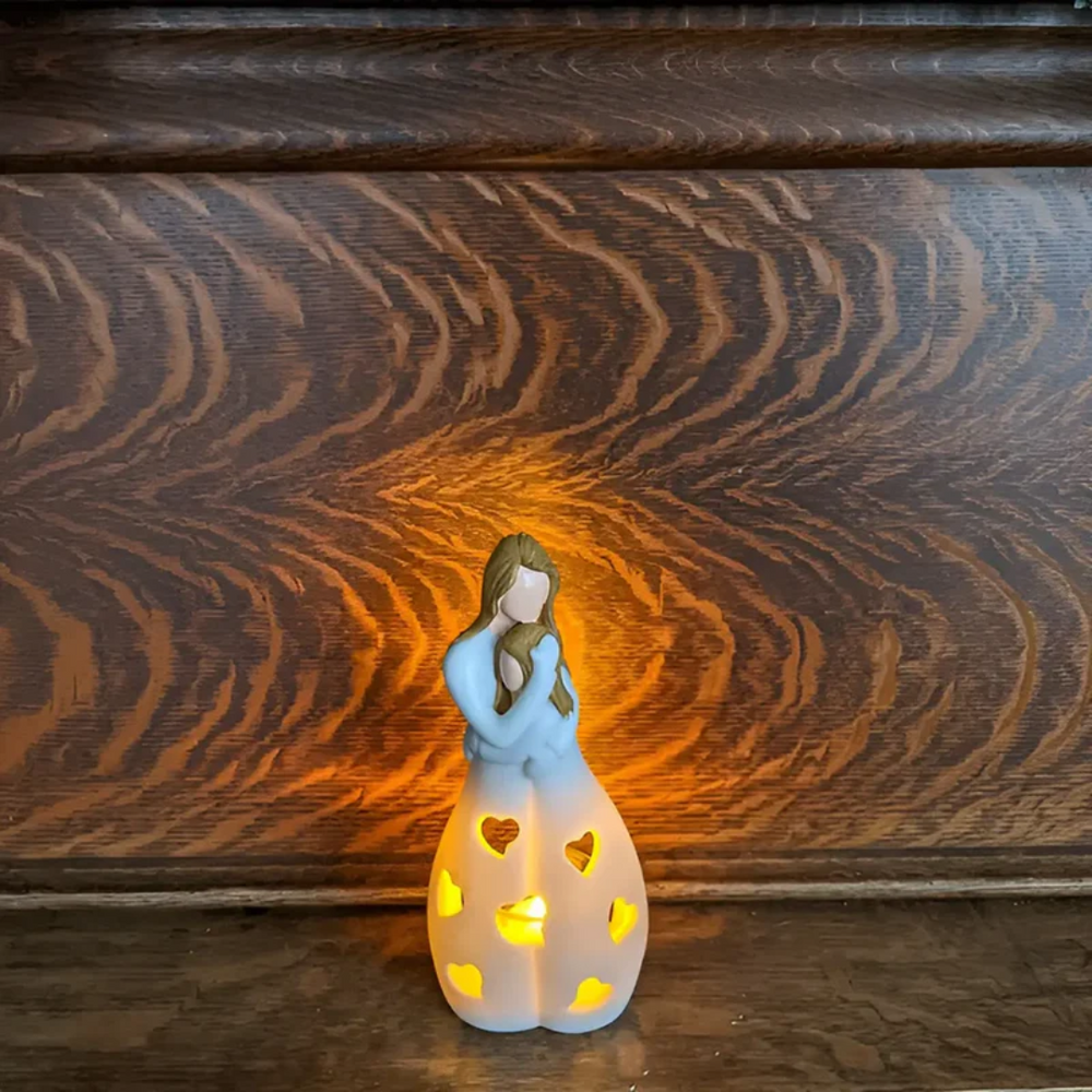 EternalBond Mother and Daughter Candle Holder - Heartwarming Embrace for Cherished Moments