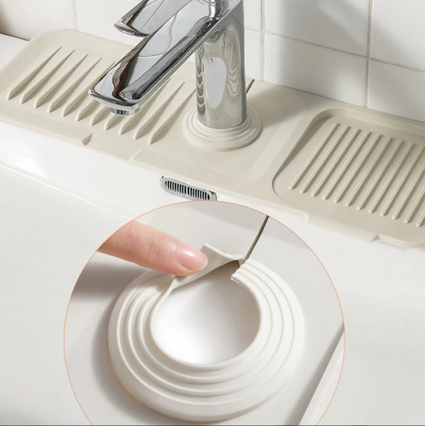 Enhanced Product Title: "Spülbecken-Abtropfmatte mit Spritzschutz – Rutschfeste, Wasserabweisende Abtropfmatte für Küche – Ideal für Geschirr und Besteck" 

This optimized title includes relevant keywords while providing additional details that may attrac