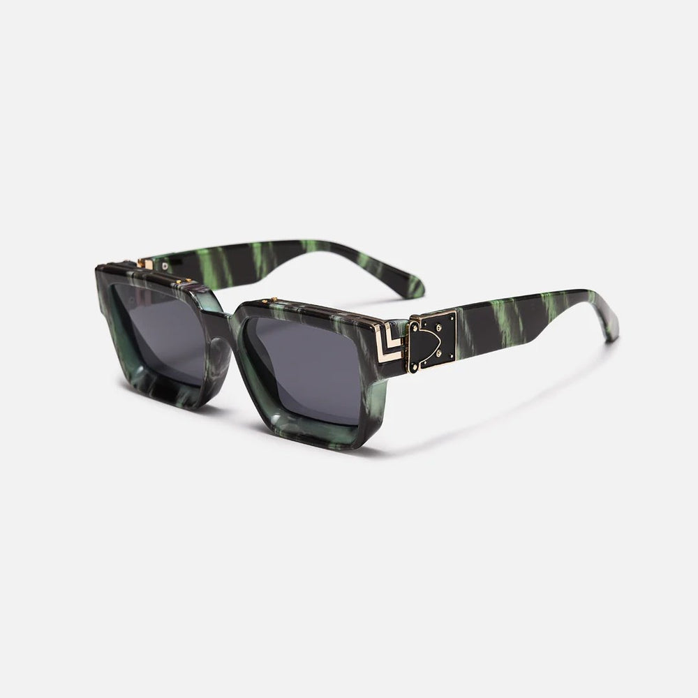 Unisex Square Sunglasses – Polarized Lenses, Metal Hinge Detail & Oversized Frame