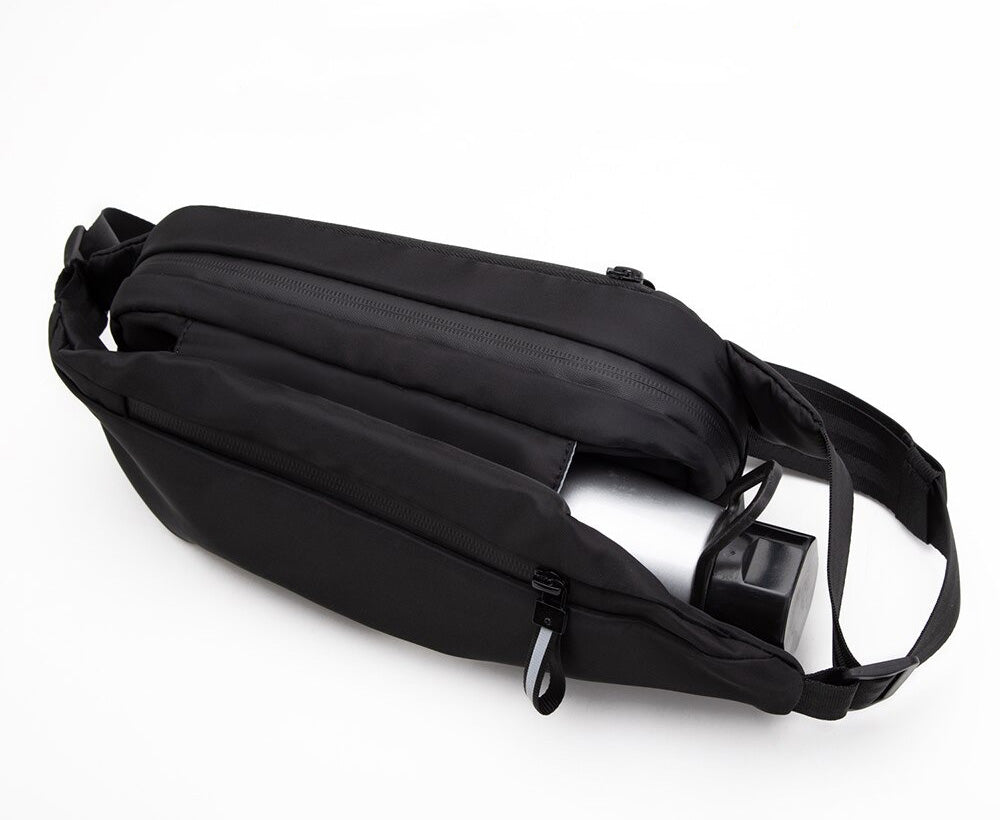 Water-Resistant Multi-Pocket Fanny Pack - Durable, Lightweight, Ideal for Travel & Outdoor Activities