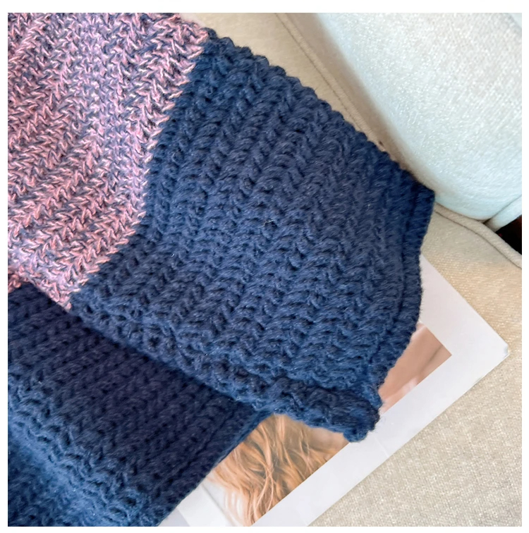 Cozy Plus-Size Fall Sweater - Lounge-Style with Trendy Color-Block Patch Design