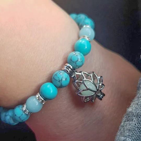 Glow-in-the-Dark Lotus Bracelet | Elegant Women's Jewelry | Unique Nighttime Accessory