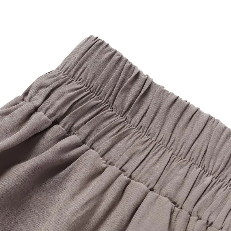 Plus-Size Wide-Leg Work Pants for Women - Stylish Fall Edition - Comfortable & Versatile Office Wear
