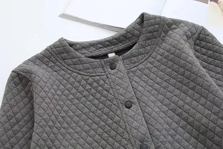 Plus-Size Fall Plaid Cardigan for Women - Cozy & Stylish Layering Piece