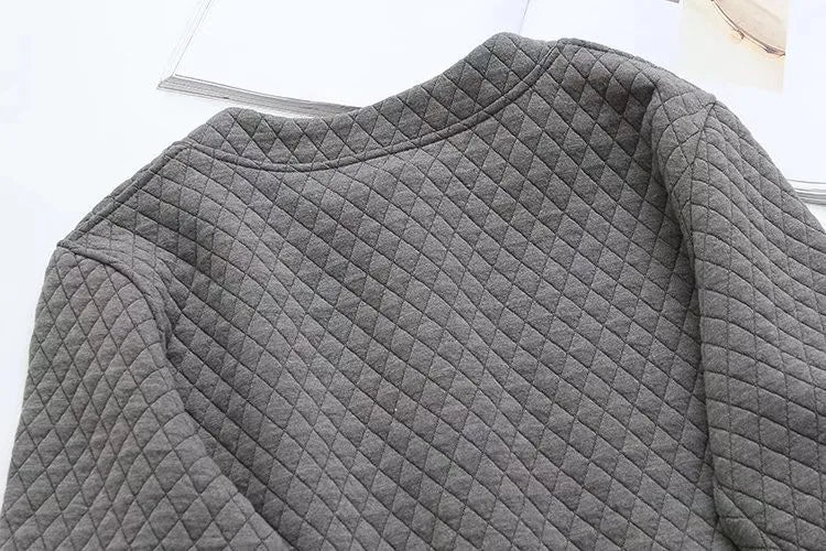 Plus-Size Fall Plaid Cardigan for Women - Cozy & Stylish Layering Piece