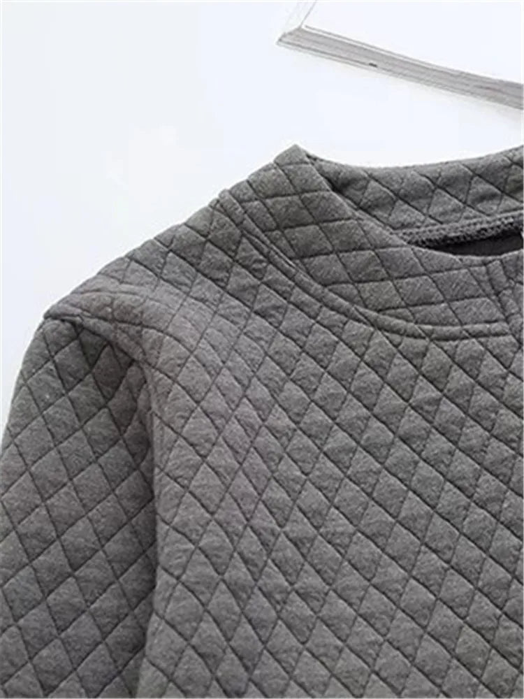 Plus-Size Fall Plaid Cardigan for Women - Cozy & Stylish Layering Piece