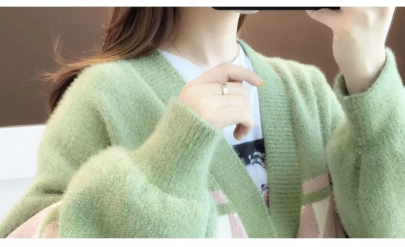 Fall Magic Plus-Size Cozy Knitted Sweater - Perfect for Autumn Comfort