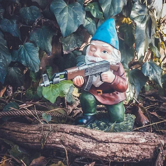 Garden Gnome – Resin Figurine, Compact Size & Outdoor Accent