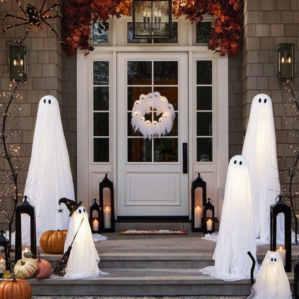 Ghost Wreath Halloween Decoration – LED Lights & Battery-Operated Design