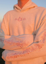 Women's Floral Embroidered Fleece Hoodie - Cozy & Stylish Sweatshirt for Casual Wear