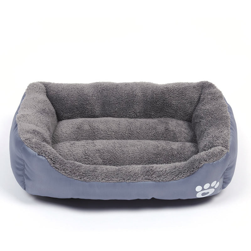 Optimized Product Title: "Weiches Waschbares Hundebett mit Fleece-Innenfutter – Komfort für Ihren Hund" 

This title includes relevant keywords for better visibility on Google Shopping while emphasizing comfort and practicality.