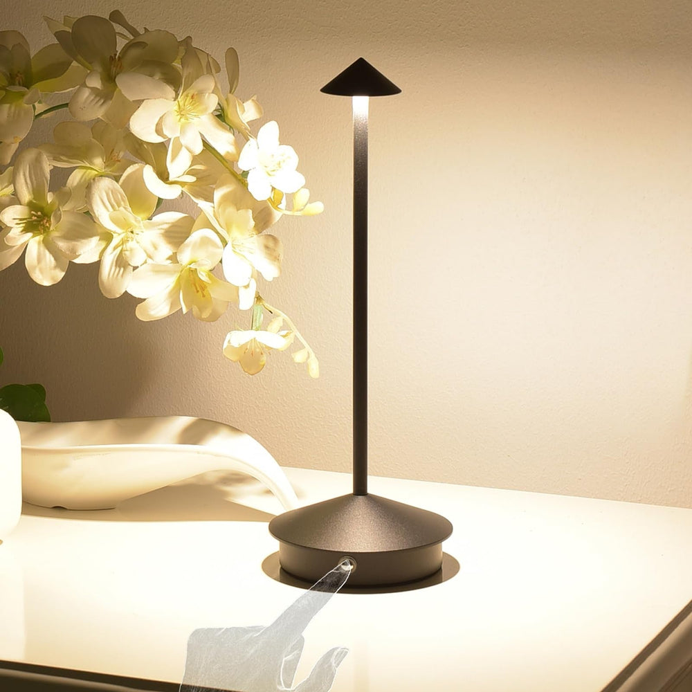 Cordless LED Desk Lamp – Touch Control, Dimmable & Rechargeable Design
