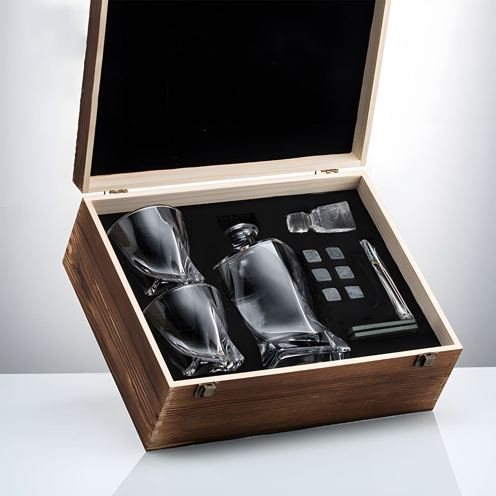 WhiskeyWave – Luxurious Crystal Whiskey Decanter and Glasses Set