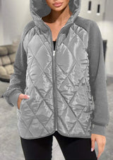 Enhanced Product Title: **Gloria™ - Elegante Warme Damenjacke für Herbst und Winter | Modischer Stil & Bequeme Passform** 

This title includes relevant keywords for better visibility and highlights key features that may attract potential buyers.