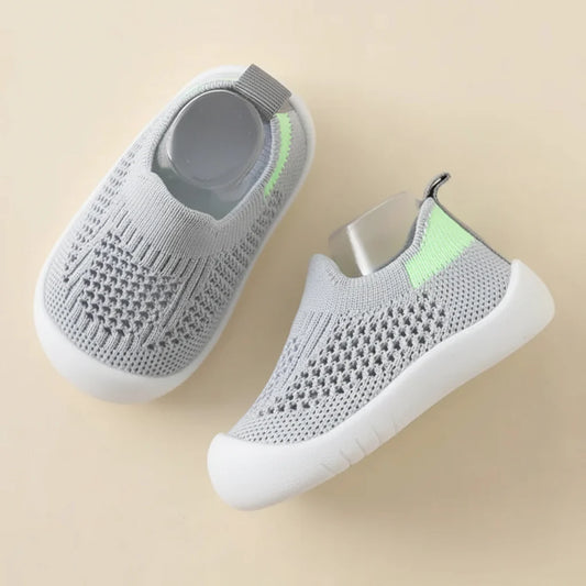 Kids Sneakers – Breathable Mesh, Slip-On Design & Non-Slip Lightweight Sole
