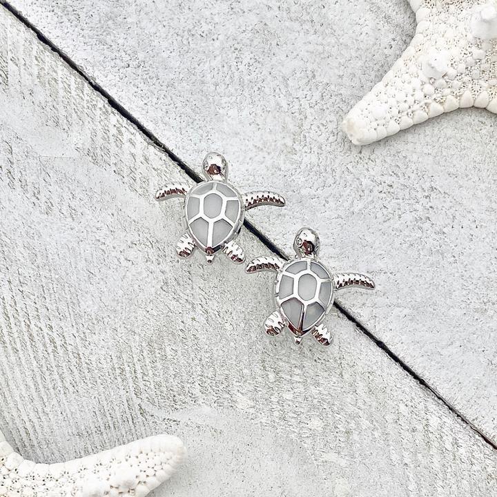 Elena sea turtle earrings - White