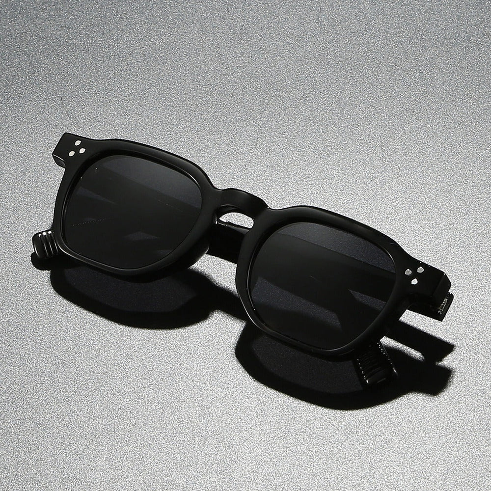 UV400 Sunglasses – Scratch-Resistant Lenses, Lightweight & 5 Colors