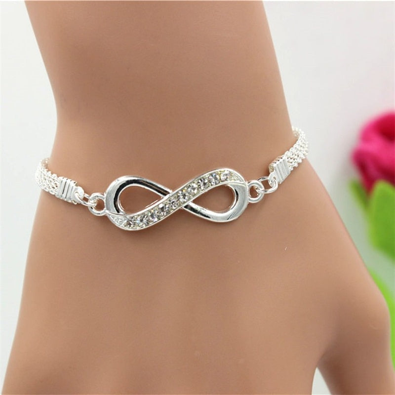 Infinity Bracelet - Timeless Jewelry for Endless Love & Connection