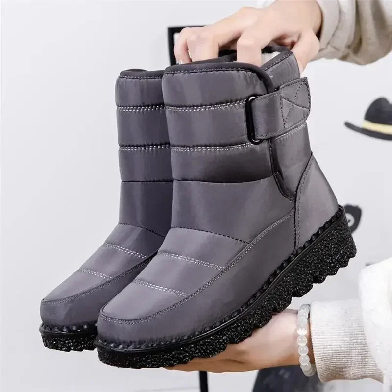 Women's lug boots, view 4