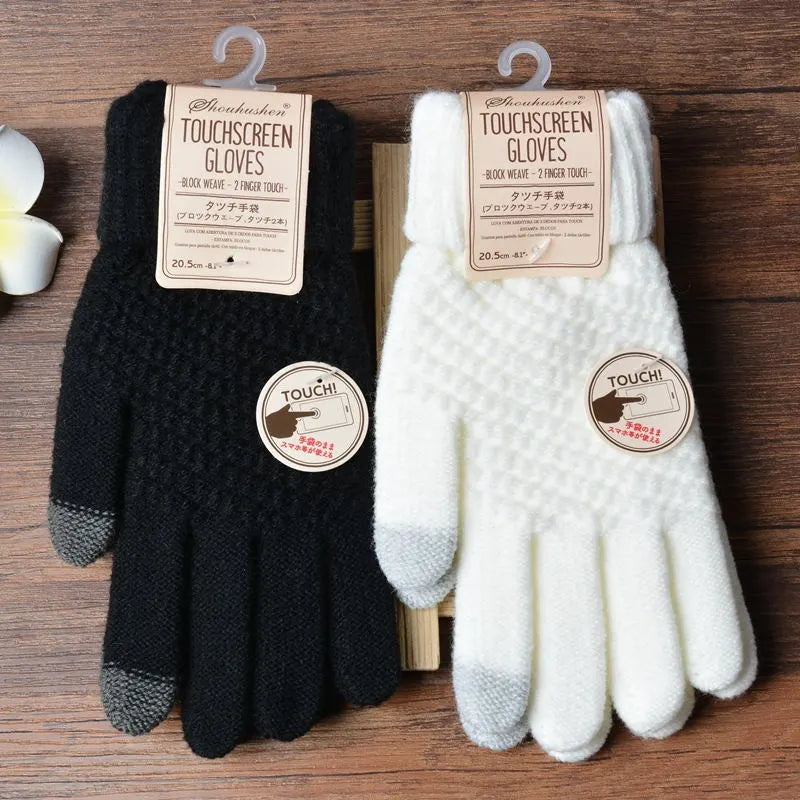 Amara Women's Knitted Touchscreen Gloves - Warm & Stylish Winter Accessory