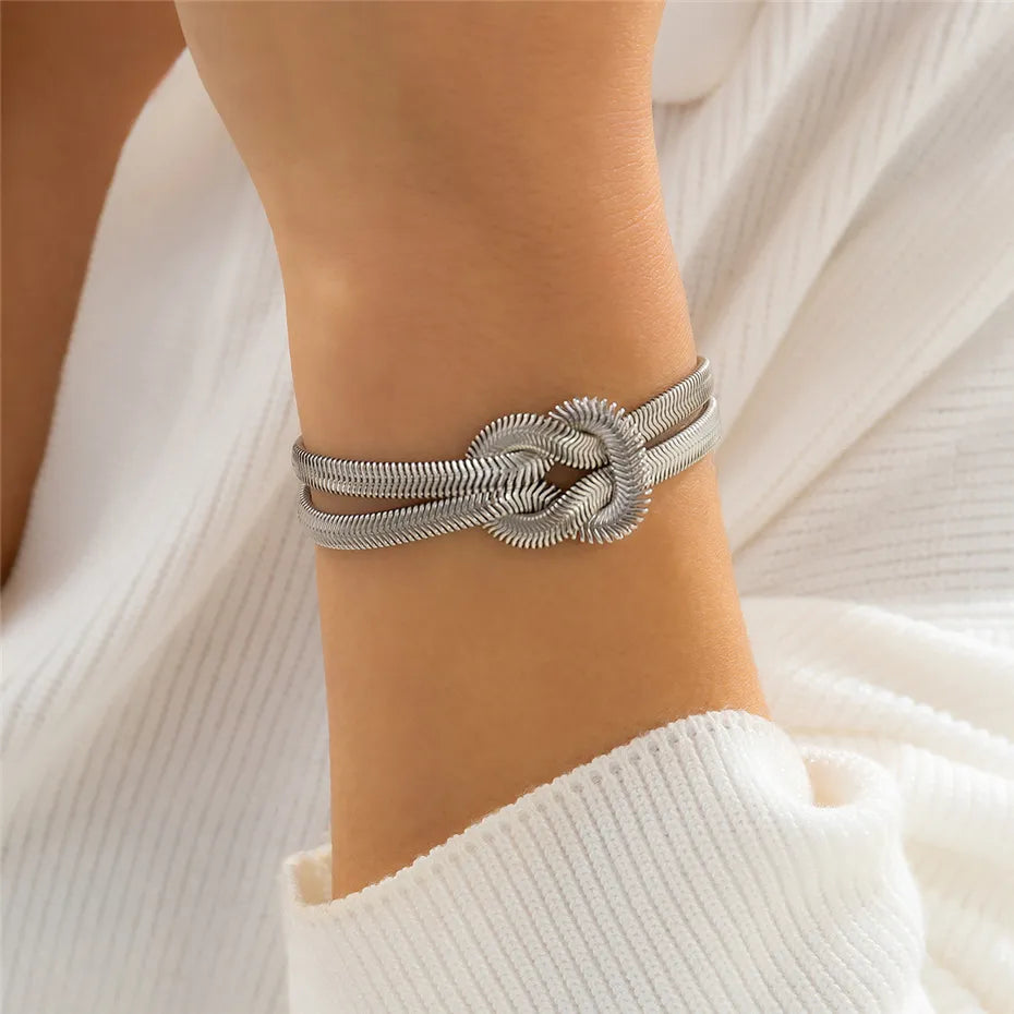 Elegant Women's Knotted Snake Chain Bracelet | Stylish Jewelry for Any Occasion