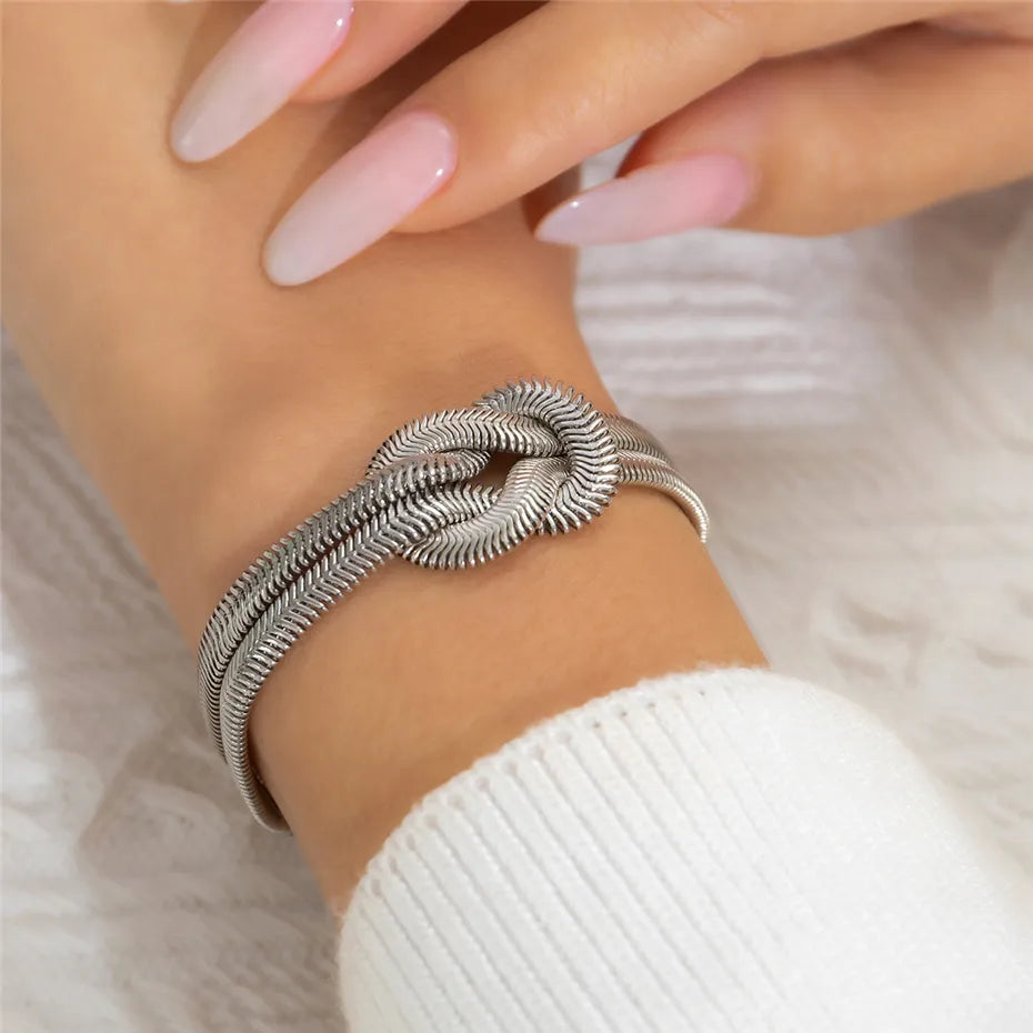 Elegant Women's Knotted Snake Chain Bracelet | Stylish Jewelry for Any Occasion