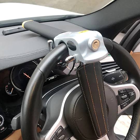 Steering Wheel Lock – Triple Locking, Anti-Theft & Adjustable Universal Fit