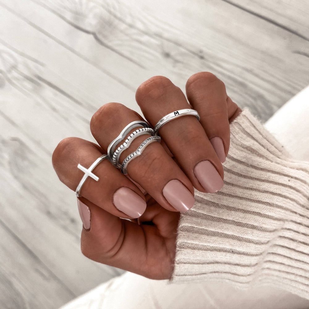 Amélie – Trendy Ring with Cross Detail