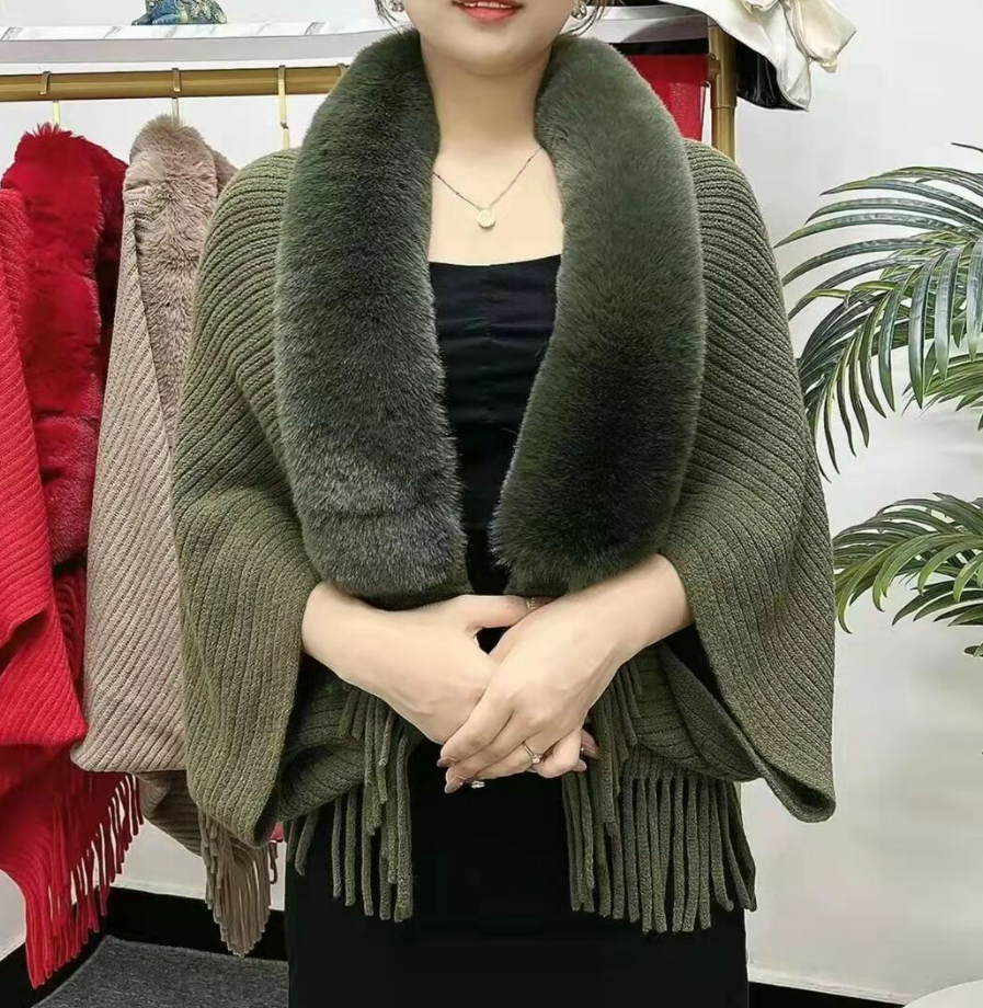 Ladies' Coat Louise - With Luxurious Faux Fur Collar | One Size